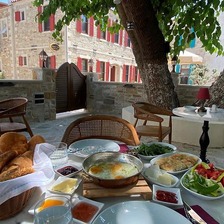 Dionysos 1789 Boutique Hotel Foca Exterior photo