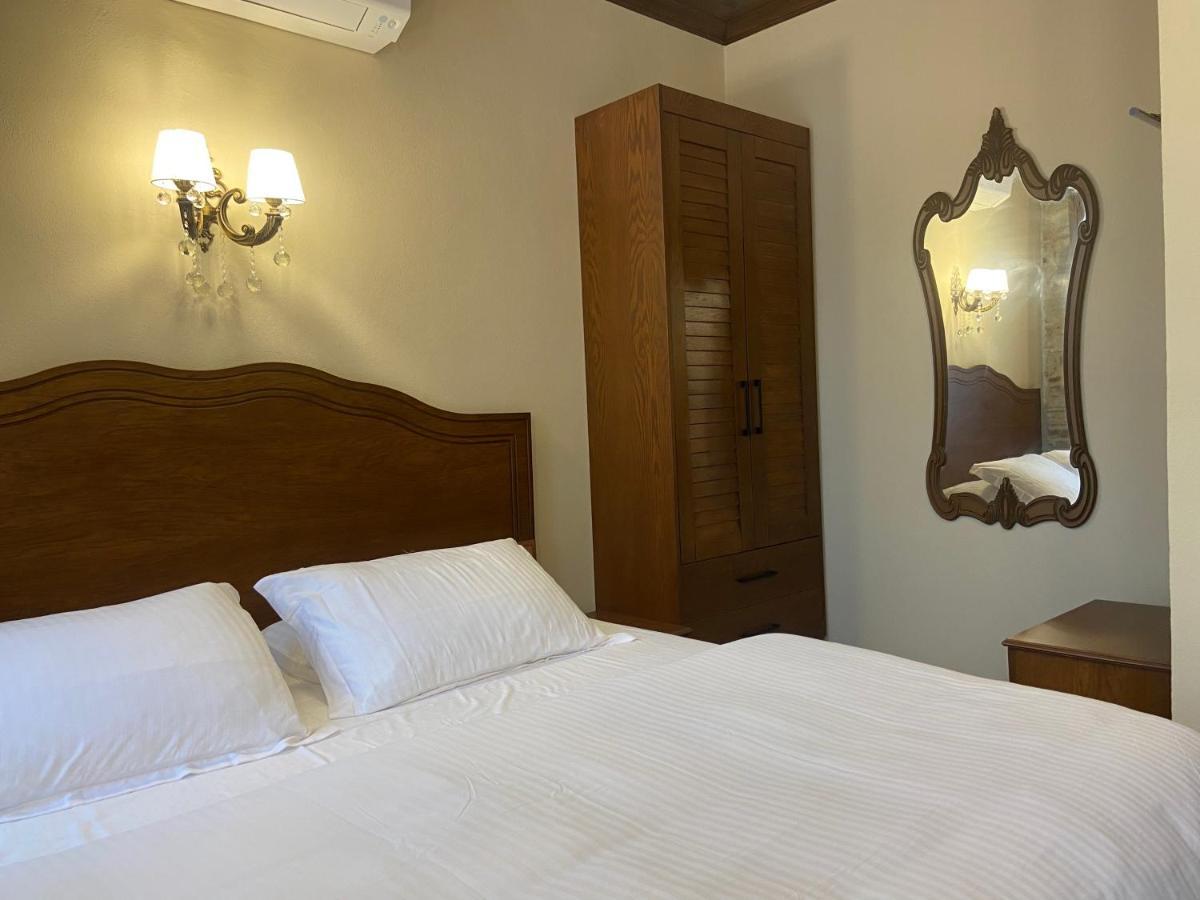 Dionysos 1789 Boutique Hotel Foca Exterior photo